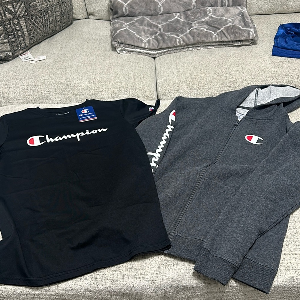 Youth boys zip up hoodie and T shirt.